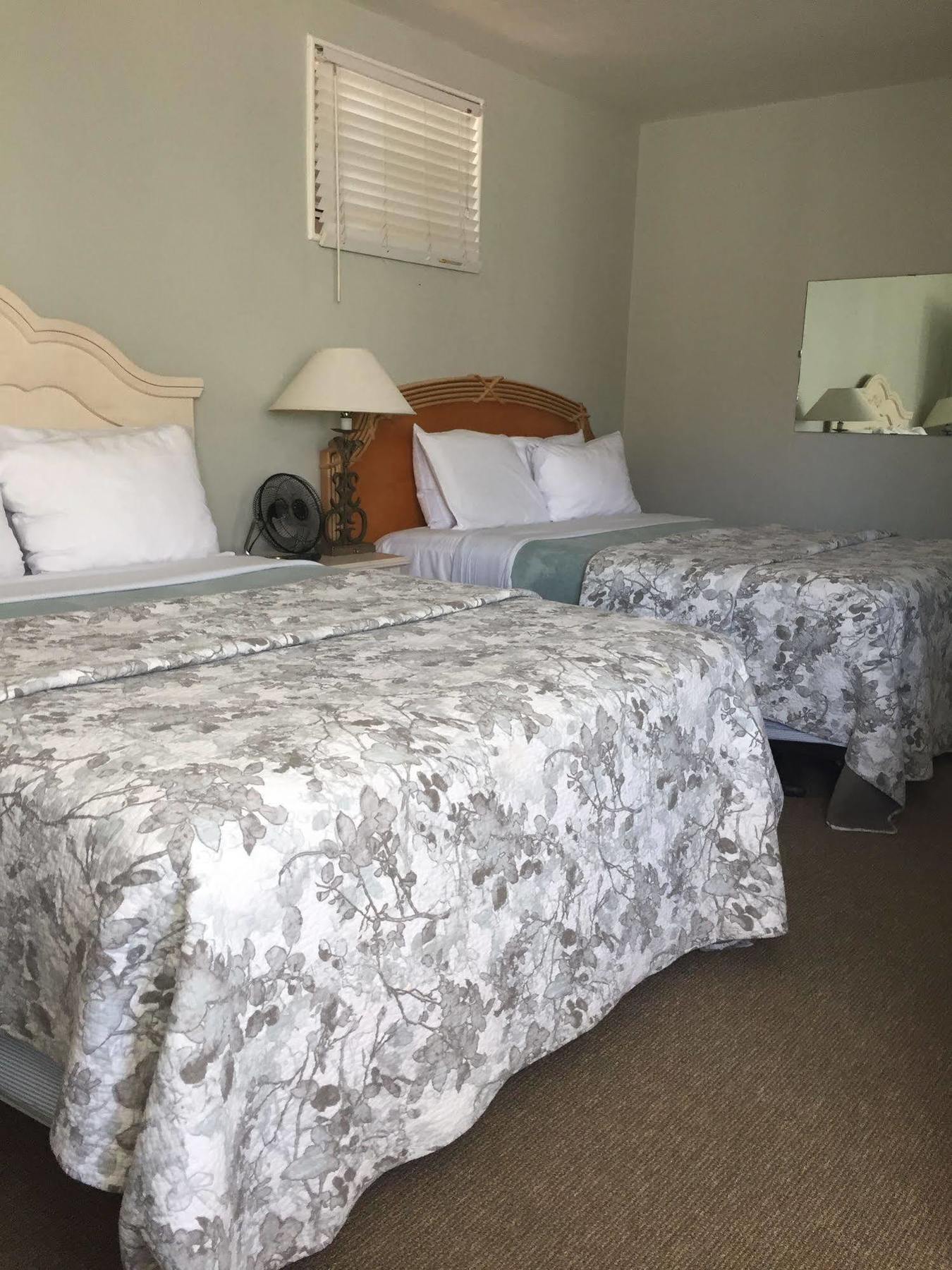 Hotel Joaquin (Adults Only) ลากูนาบีช ภายนอก รูปภาพ