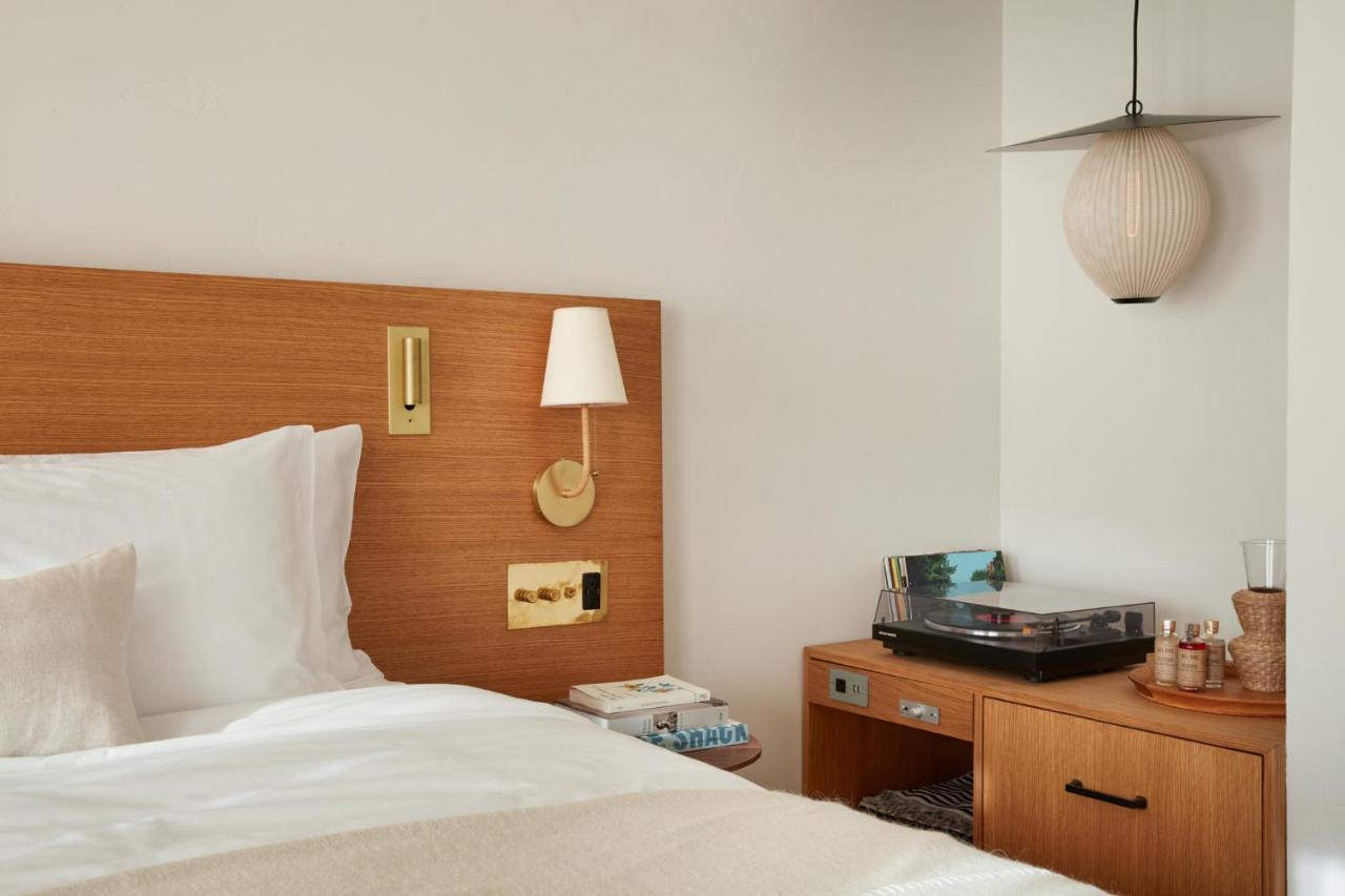 Hotel Joaquin (Adults Only) ลากูนาบีช ภายนอก รูปภาพ